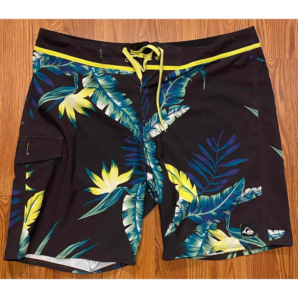 Quiksilver Board Shorts Mens 38 8' Swim Trunks Hawaiian Floral Drawstring Pocket